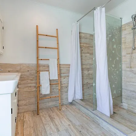 Mom's House - Surf & Family By Lovelystay Holiday home *